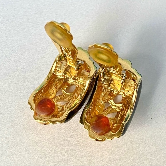 Vintage St. John 24K Gold Plated Black Enamel Chain Link Clip Earrings - Picture 5 of 7
